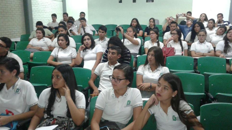 Reportean estudiantes lo que sucede en el Cobaes