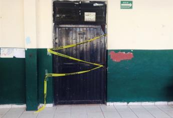 Delimita PC aula donde cayó losa del techo en la escuela 8”