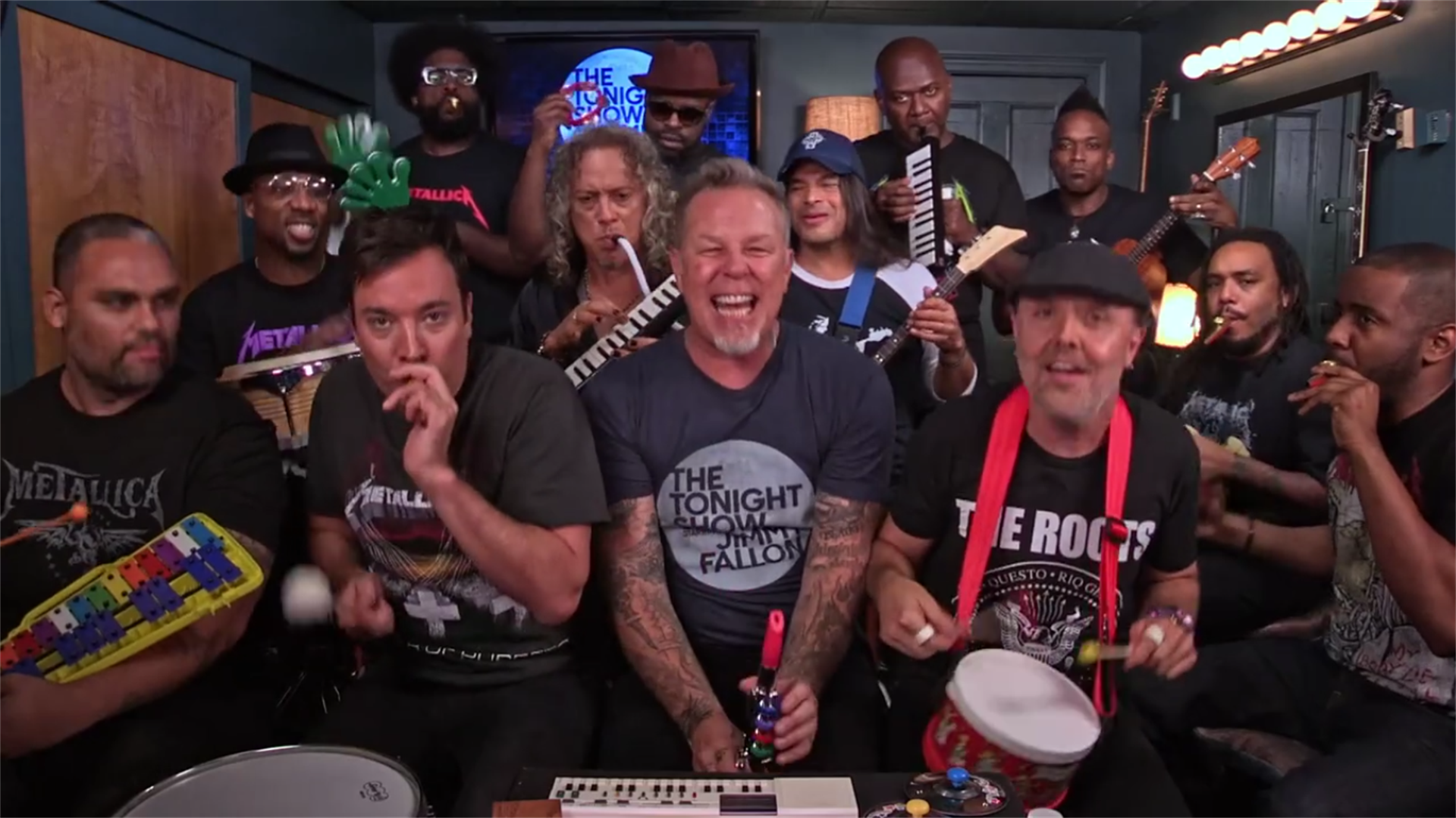 Metallica toca con juguetes “Enter sandman” con Jimmy Fallon