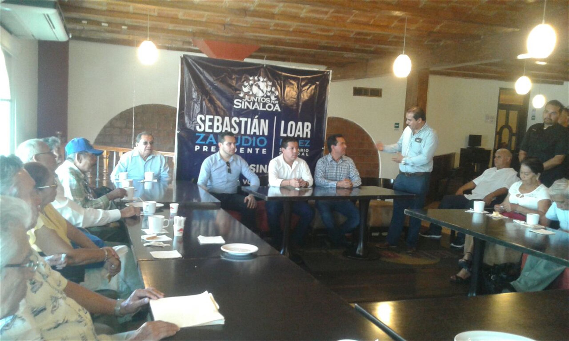 No tengo recursos para regalar despensas: Sebastián Zamudio