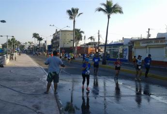 Abarrotan más de 10 mil corredores el Malecón