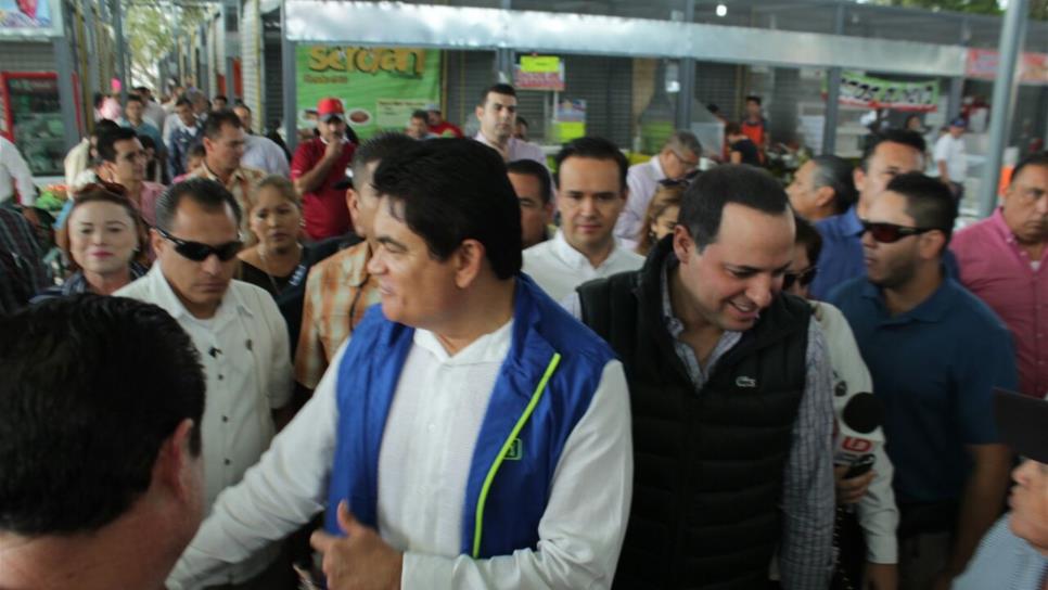 Malova visita el Mercado Zona 030, se retira ante reclamos