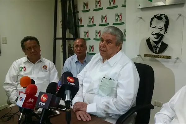 Critica la CTM salario mínimo Critica la CTM salario mínimo