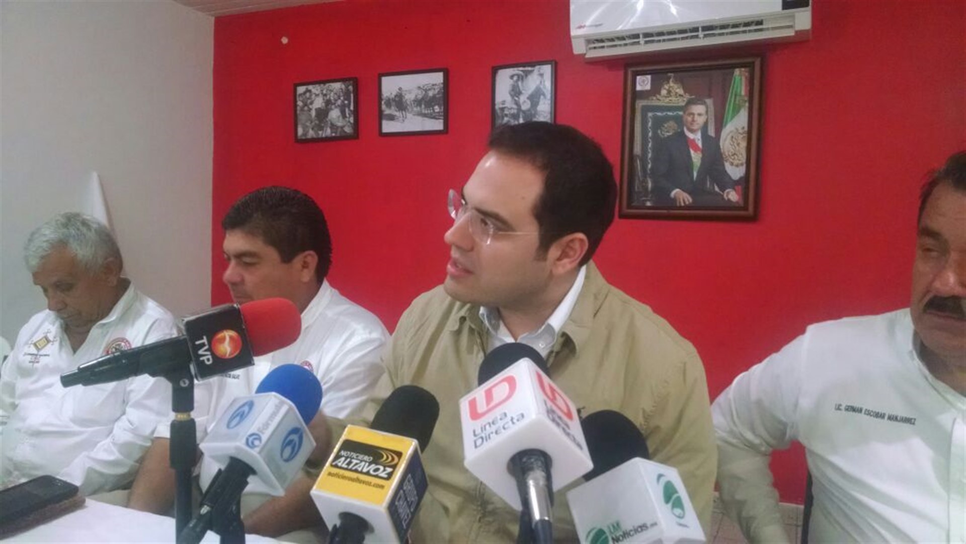 Bernardino Antelo Esper.