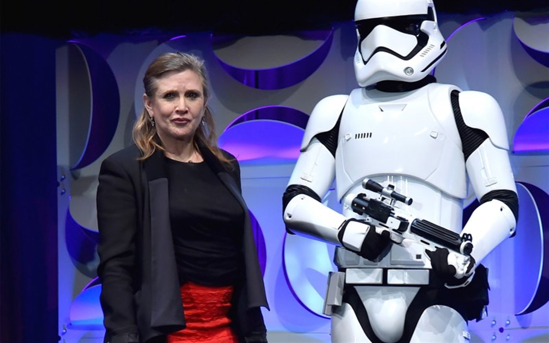 Carrie Fisher terminó grabaciones para el próximo filme de “Star wars”