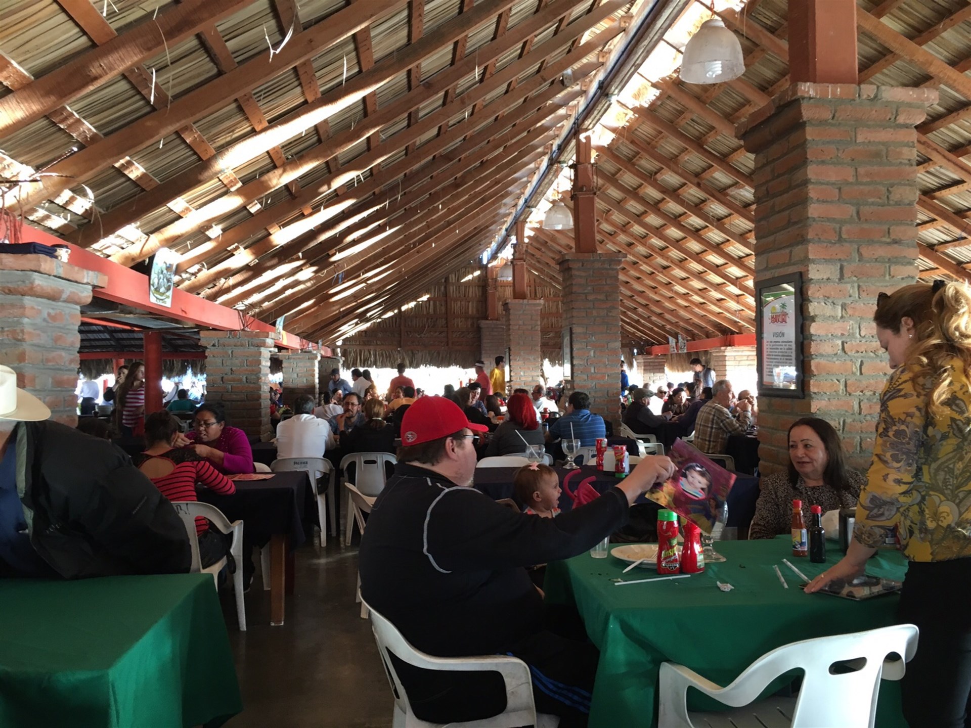 El sector restaurantero será uno de los afectados por la escalada de precios. FOTO: Luz Noticias | Archivo.