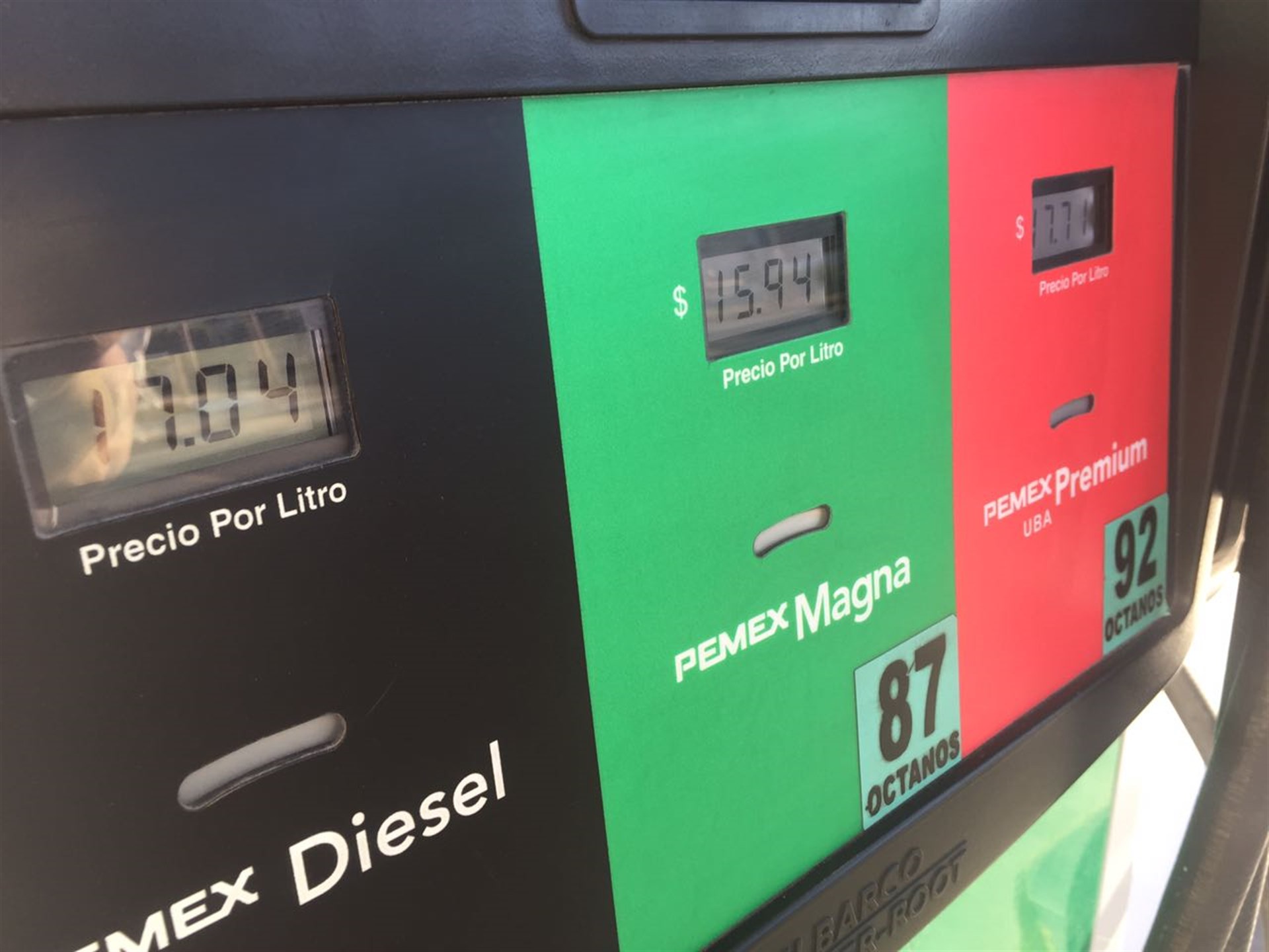 Alza en gasolinas, medida necesaria y responsable: Citibanamex