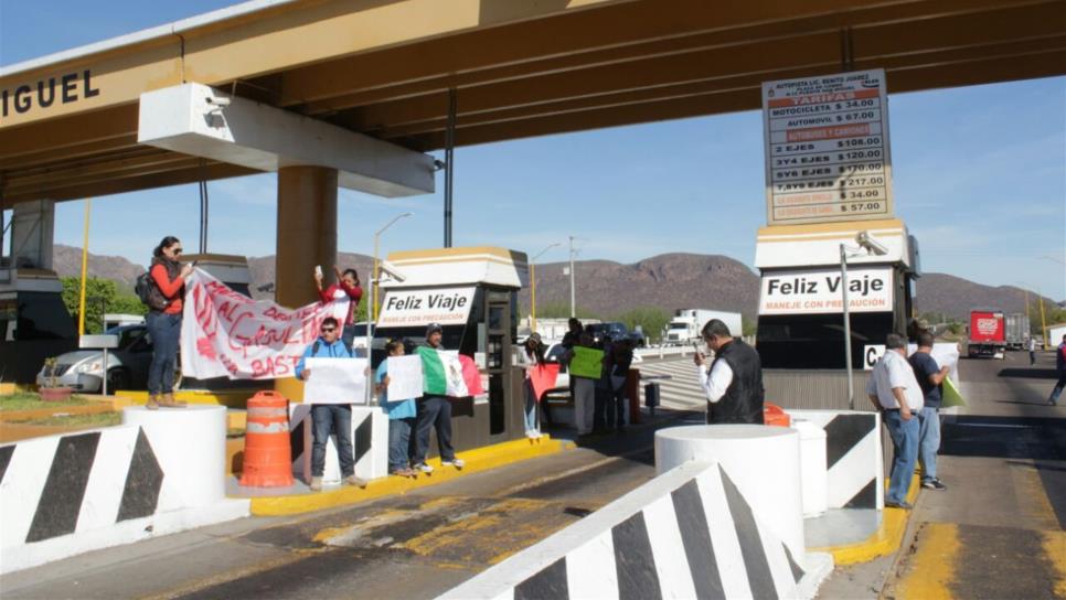 Toman caseta de San Miguel por rechazo a gasolinazos