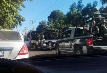 Circulan militares en patrullas de la municipal