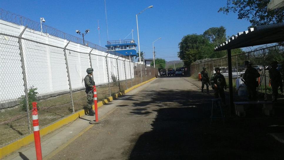 Tres heridos en balacera en el penal de Mazatlán