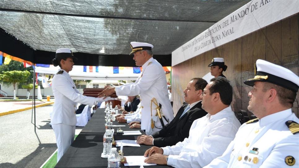 Asume Francisco Tiburcio Camacho Comandancia de la Cuarta Zona Naval