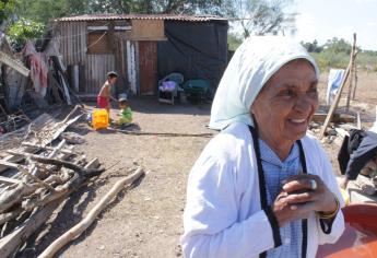 Me duelen mucho mis huesitos, por el frío: doña Margarita