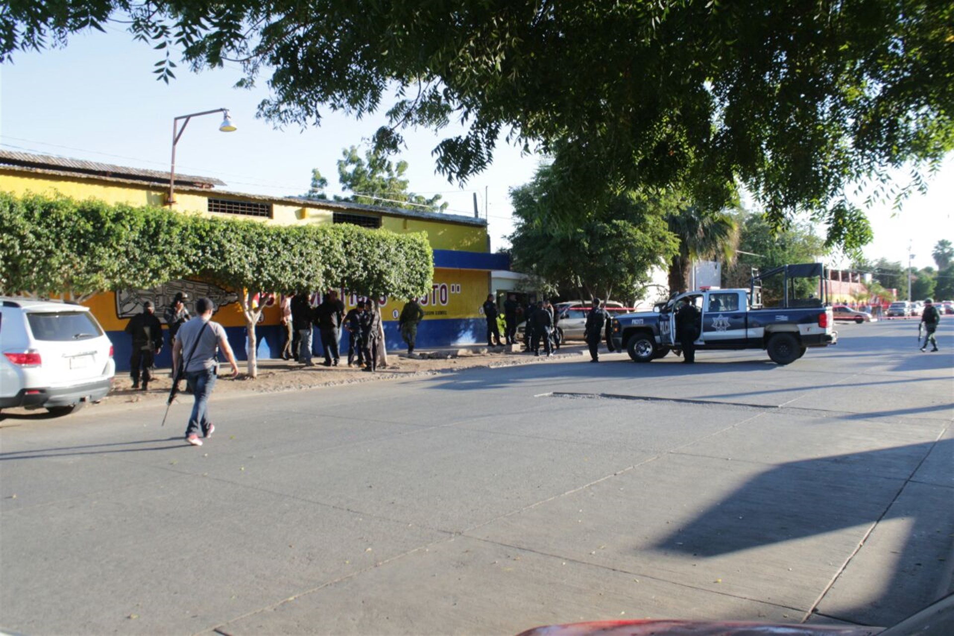 La víctima quedó en la banqueta. FOTOS: Adrián González.
