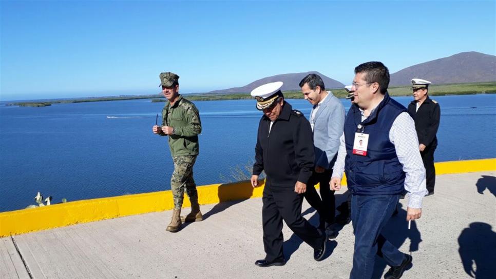 Alcalde de Ahome se reúne con el Sector Naval de Topolobampo
