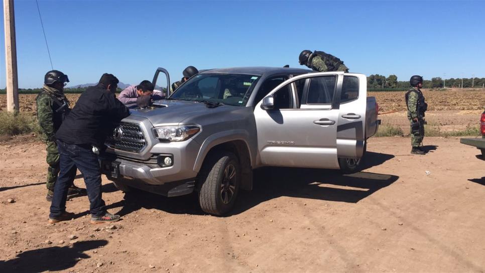 Militares capturan a sujetos armados en Villa Juárez