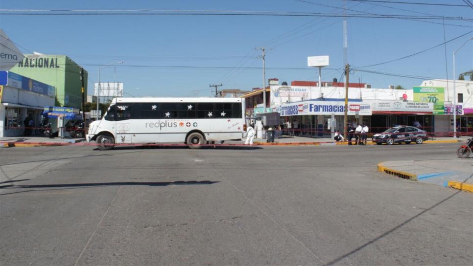 Camión atropella y mata a una mujer; hay otra lesionada