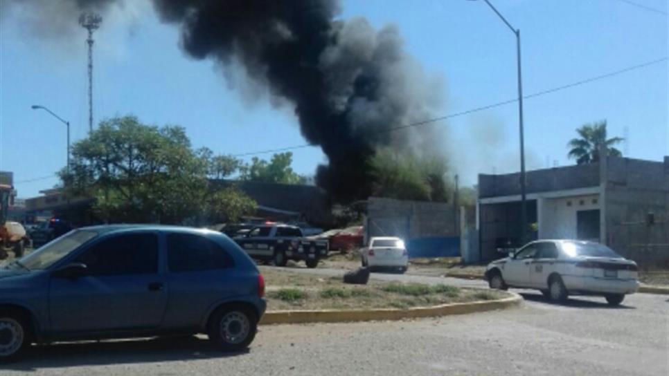 Se incendia yonque en la zona sur de Culiacán