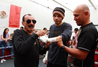 Nacho Beristáin “jode” a Chávez Jr. en el gimnasio