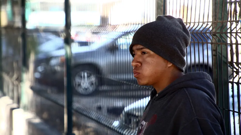 Óscar aseguró que no regresará a su natal Veracruz pese a haber sido deportado de Estados Unidos a Tijuana. FOTO: Notimex