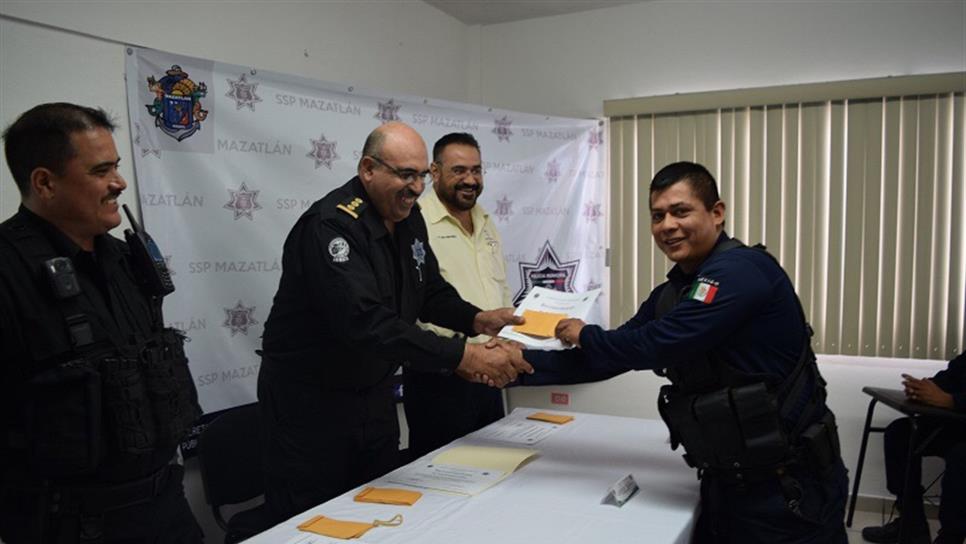 Destituyen a director operativo de la Policía Municipal de Mazatlán