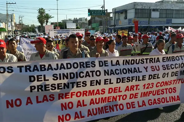 Solicitan trabajadores más fuentes de empleo y mejores salarios Solicitan trabajadores más fuentes de empleo y mejores salarios