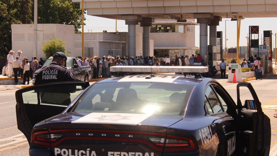 Agricultores toman la caseta de Cuatro Caminos