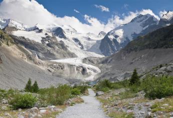 Glaciares podrían ser salvados con máquinas de nieve