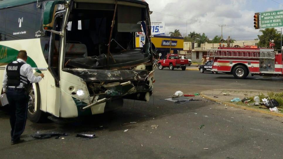 Muere Segunda Víctima Del Choque Entre Bomberos Y Autobús | Luz Noticias