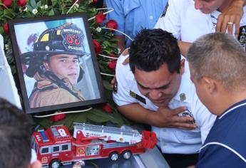 Dan el último adiós al joven bombero fallecido en accidente