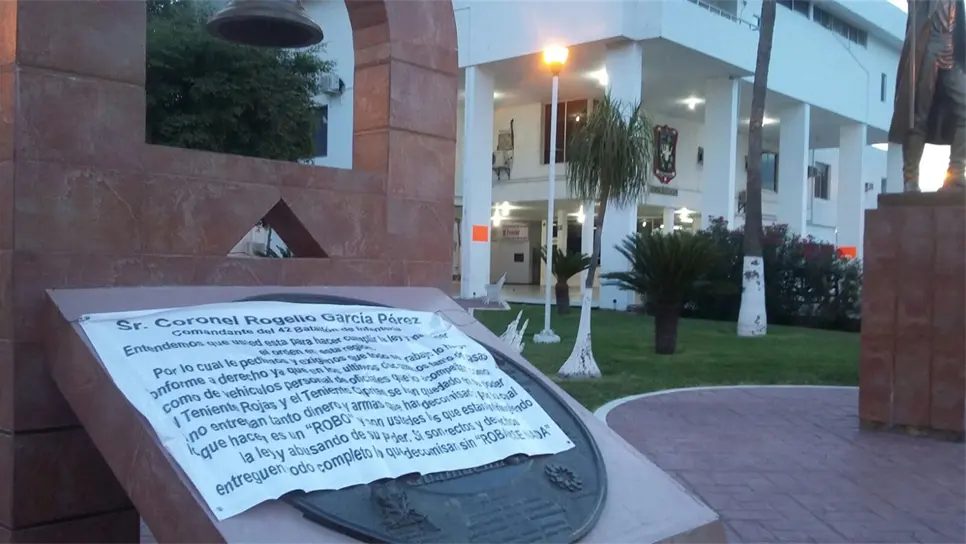 Acusan a militares de robar dinero y armas decomisadas