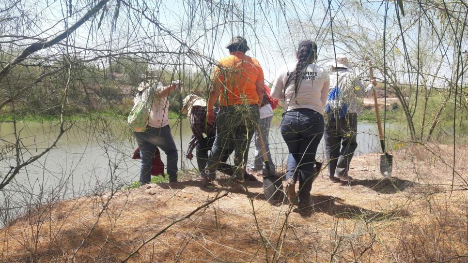 Rastreadoras buscan a 6 jóvenes desaparecidos de Tres Garantías