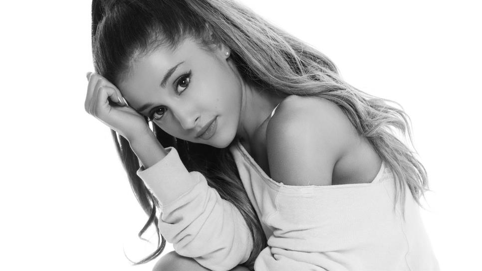 Ariana Grande suspende parte de su gira tras atentado en Manchester