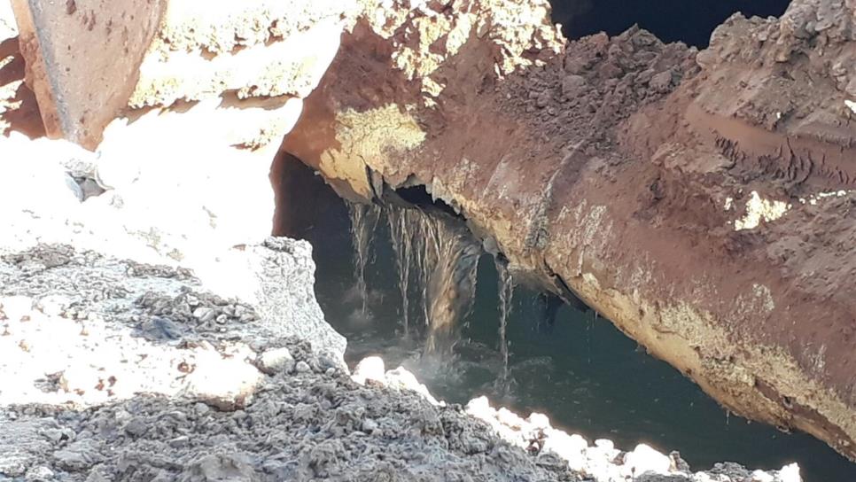 Se desperdicia entre un 40%  y 50% de agua por fugas