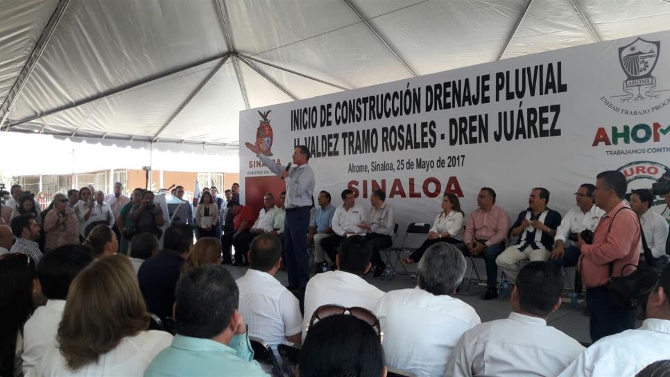 Gobernador da banderazo de inicio a pluvial Heriberto Valdez
