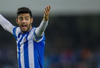 Lyon pretende al atacante mexicano Carlos Vela