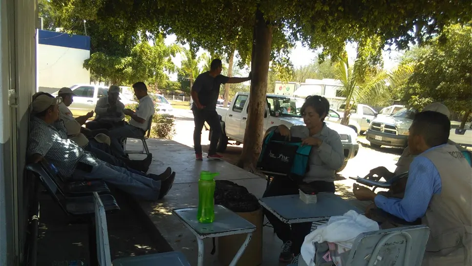 Tras dos meses de atraso, pagan medio millón a trabajadores de Vectores