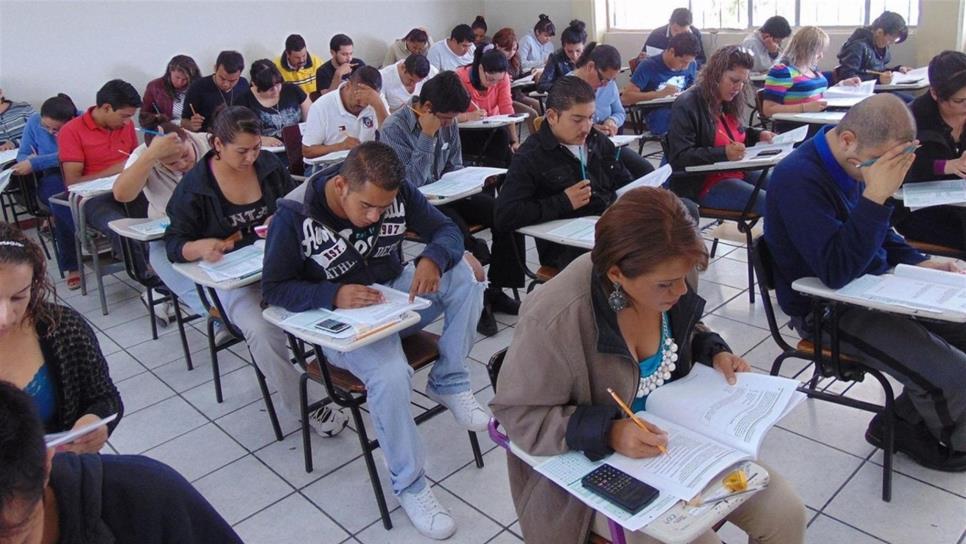 Detectan irregulares en docentes que realizaron examen de evaluación