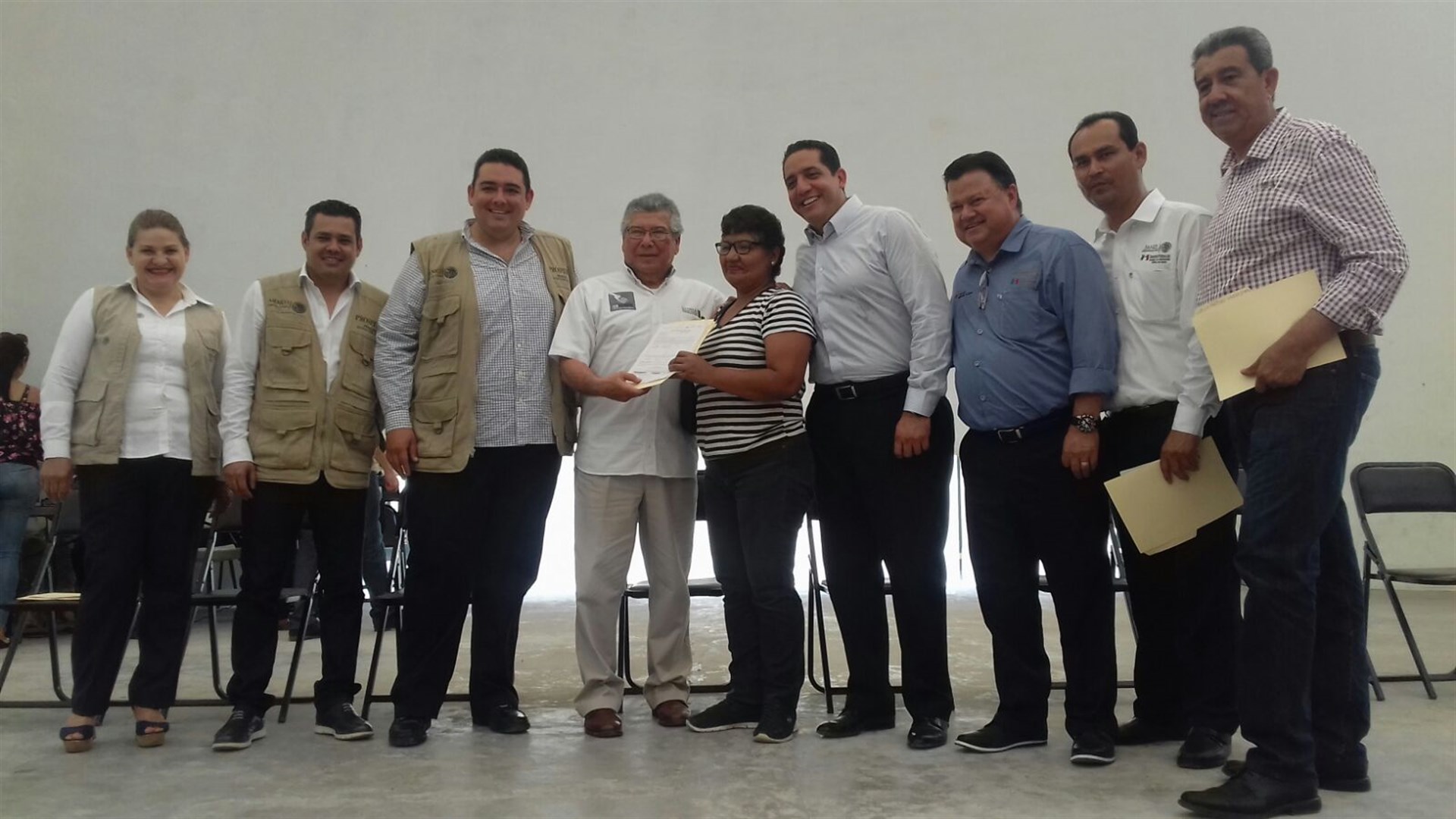 Entregan apoyos de Prospera-Seguro Popular en Culiacán