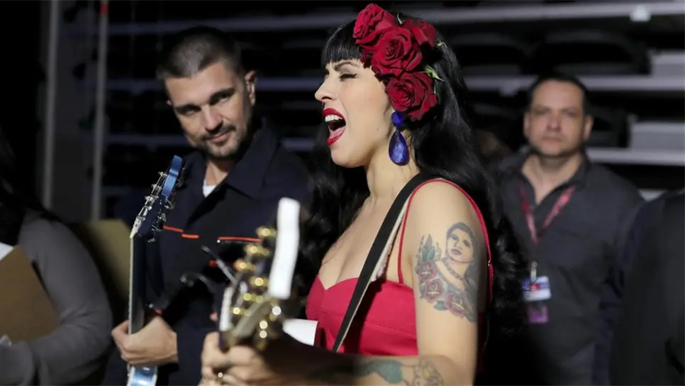 Mon Laferte anuncia nuevo disco y concierto masivo en Chile