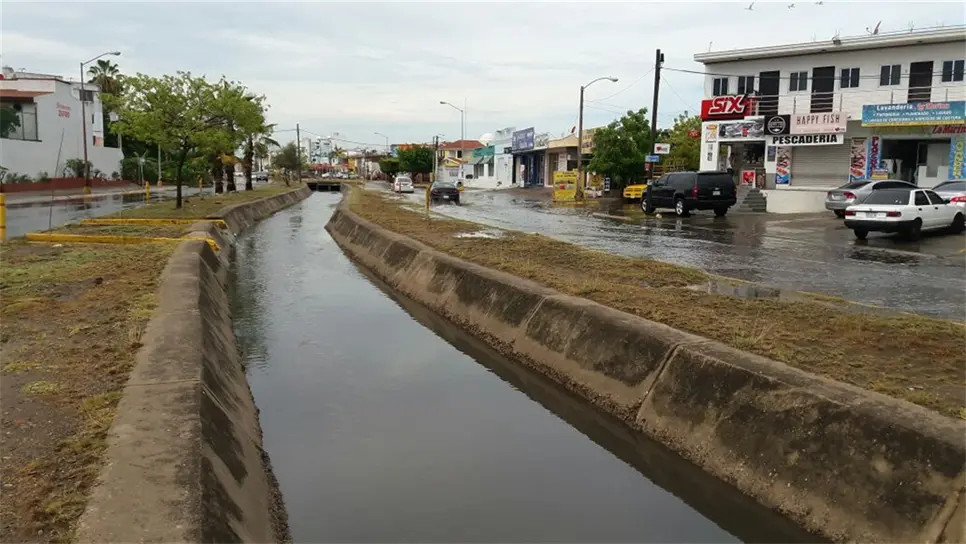 Incrementan 30% niveles en canales y arroyo Jabalines por lluvias