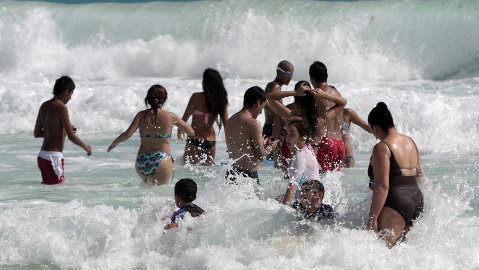 Mexicanos prefieren vacacionar en playas que en Pueblos Mágicos