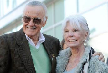 Joan Lee, esposa del historietista Stan Lee, fallece a los 95 años