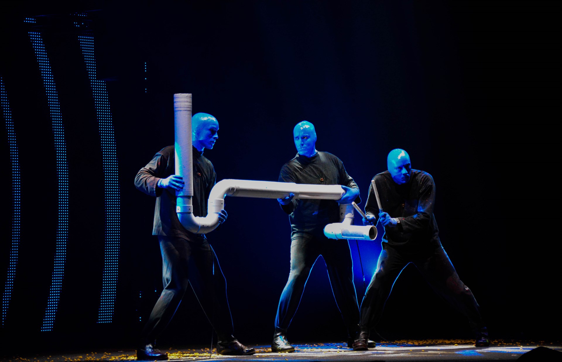 Adquiere Cirque du Soleil a Blue Man Group