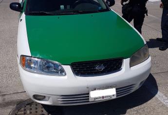 Detienen a mochitense en auto con reporte de robo violento