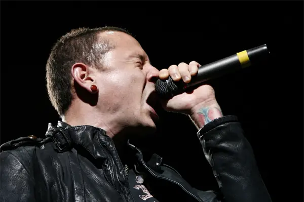 Se suicida Chester Bennington, vocalista de Linkin Park Se suicida Chester Bennington, vocalista de Linkin Park
