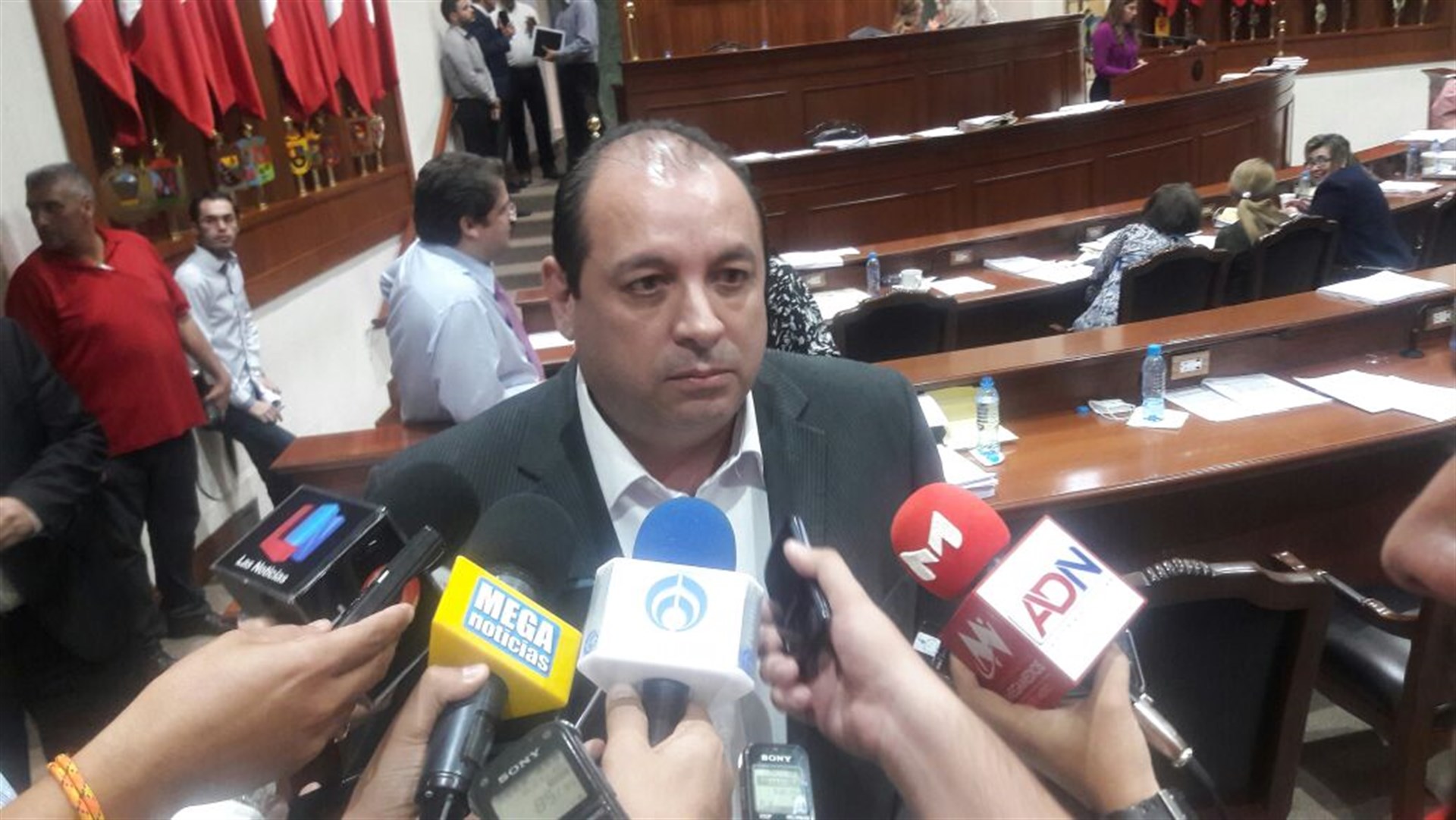 José Menchaca López.