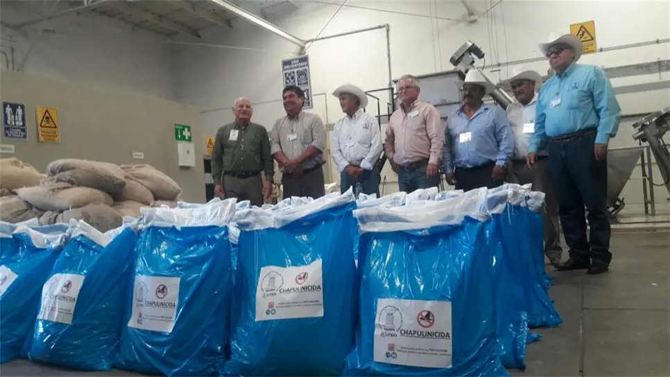 Entregan cebo chapulinicida a temporaleros