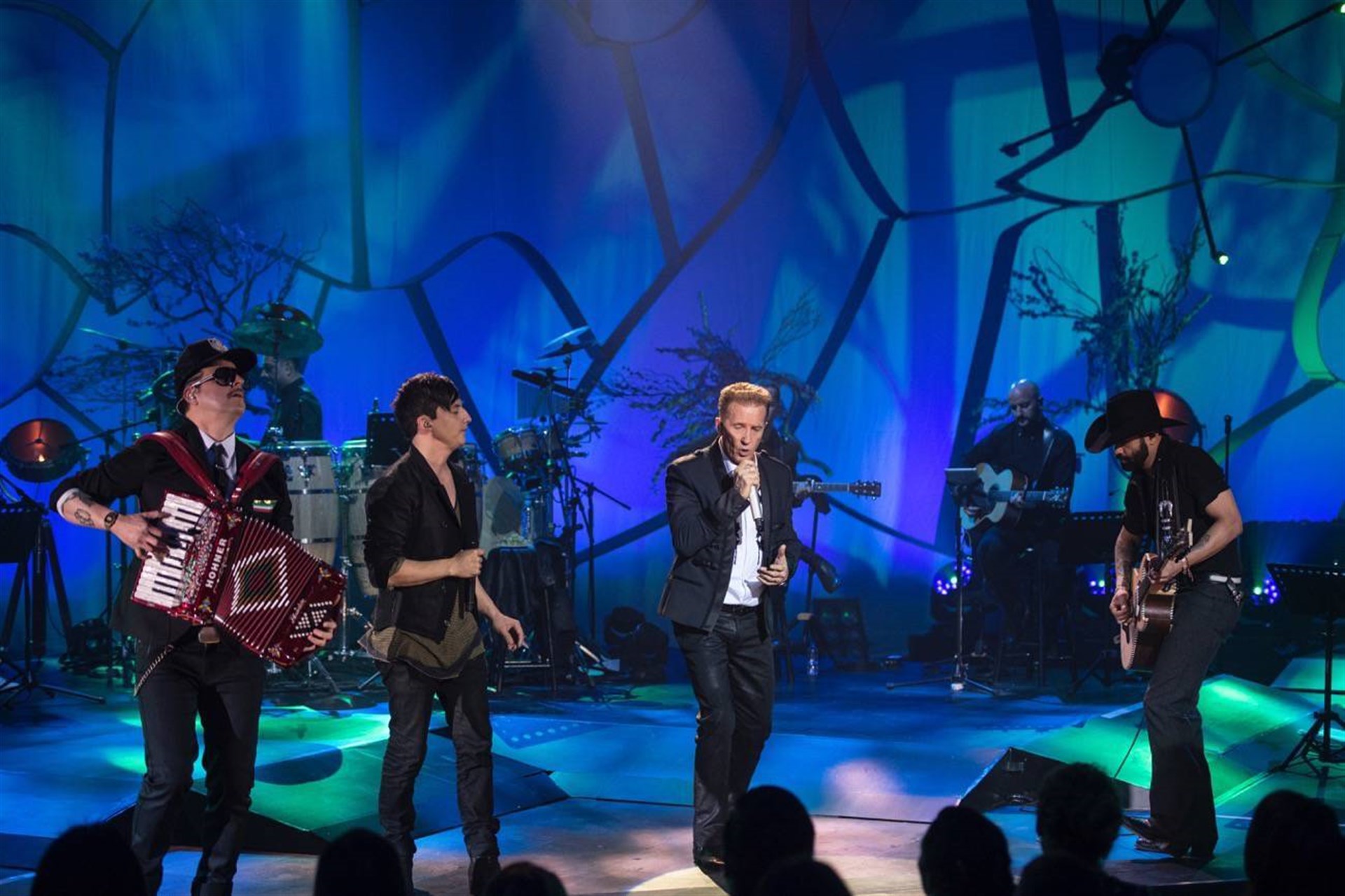 Grabación del MTV Unplugged supera expectativas de Emmanuel