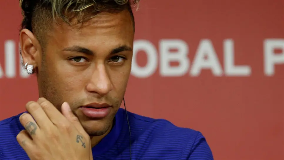 París Saint-Germain prevé presentar a Neymar antes del fin de semana