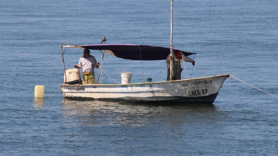Desesperados pescadores piden levantar la veda el 20 de agosto